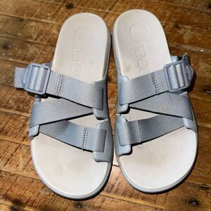 Chaco gray strappy comfortable slip on size 7 sandals